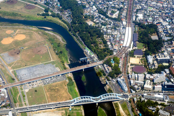 多摩川にかかる丸子橋付近を空撮