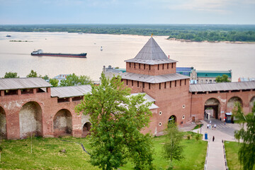 Fototapeta premium Nizhny Novgorod kremlin overlooks scenic volga river view