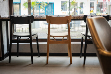 Moderne Food- und Interiorfotografie in einem stilvollen Lifestyle-Café mit gemütlichem Ambiente, Kaffeespezialitäten, Desserts und trendiger Gastronomieeinrichtung