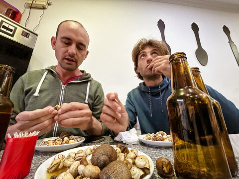 UGC friends eating snails in Portugal