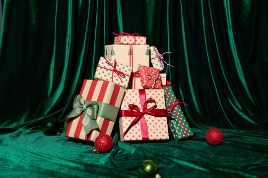 Beautifully Wrapped Christmas Gifts With Festive Decorations