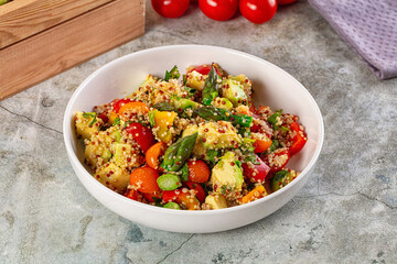 Salad with quinoa asparagus avocado