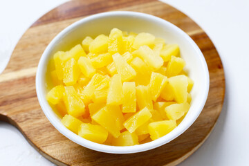 Sweet pineapple chunks in light syrup