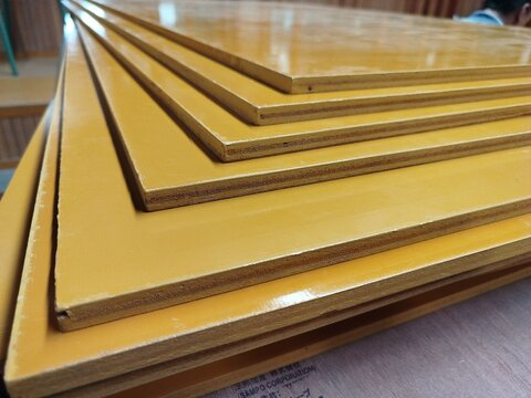 Urethane concrete plywood formwork