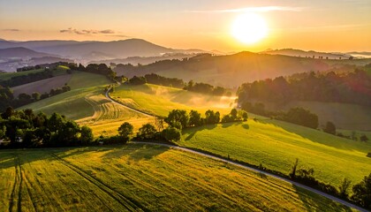 Obraz premium Scenic Sunrise over Rolling Hills