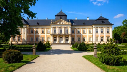 Fototapeta premium Picturesque palace with manicured gardens