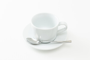 空のコーヒーカップ　白バック