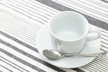 空のコーヒーカップ