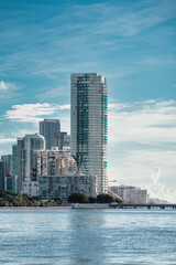 Obraz premium miami Brickell downtown skyscrapers skyline sea blue