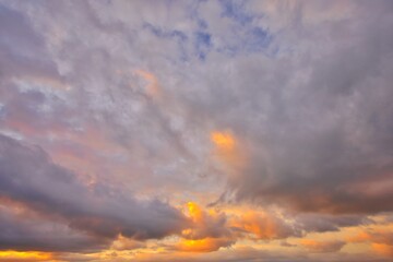 Obraz premium Sky Replacement Low Overcast Sunrise