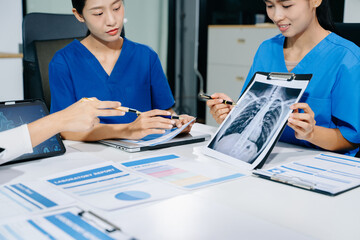 Meeting team of doctor and medical staff Consultation about the treatment of heart disease, pneumonia, gastrointestinal and stomach diseases. and osteoporosis at hospital