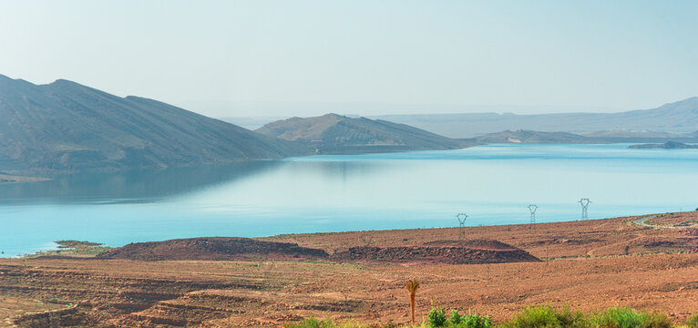 Turquoise waters of Barrage Al-Hassan Addakhil in Parc National Al Hassan Addakhil near Errachidia, Morocco
