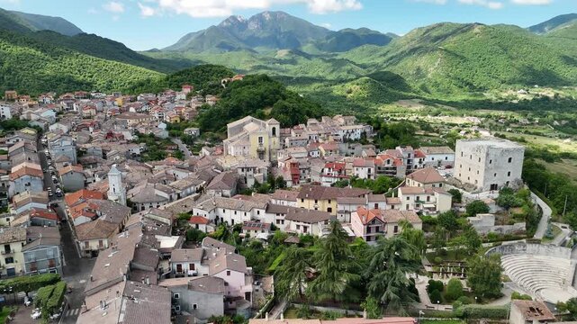 drone, vista su Bagnoli Irpino, Avellino, Italia