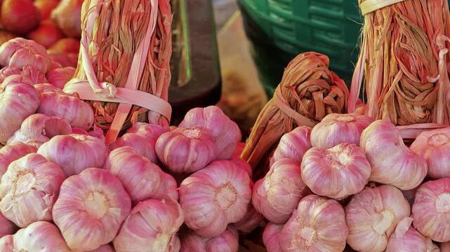 Fresh garlic bulbs in a market. 