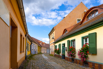 Hoyerswerda, Sachsen, Deutschland, Historische Altstadthäuser (Handwerkerhäuser) in der Lange Strasse