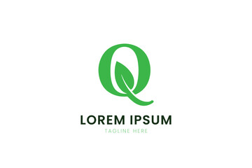 Obraz premium Modern minimalist green leaf letter q logo design symbol nature organic eco friendly