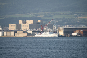 Fototapeta premium 港に泊まっている船