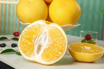 Fresh Fujian Grapefruit with Red Heart Flesh from Pinghe China - Whole and Sliced Citrus Fruit Display