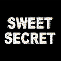 Naklejka premium Sweet Secret Typography with Sparkling Diamond Effect on Black