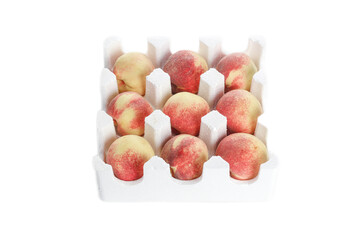 Premium Shandong Peaches in Protective Packaging - Fresh Winter Harvest Fruit Display