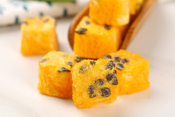 Freeze Dried Orange Passion Fruit Cubes - Healthy Instant Snack Tea Ingredient