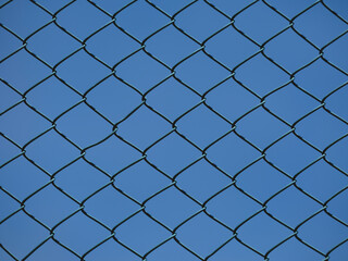 Fototapeta premium barrier wires under bright sky