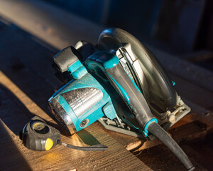 Cutting equipment and measure tape, Wood cutting saw with cord