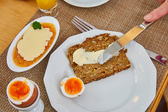fr&uuml;hst&uuml;ck bei....