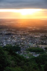 茨城県笠間市　愛宕山から望む秋の日の出シーン
