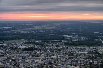 茨城県笠間市　愛宕山から望む秋の日の出シーン
