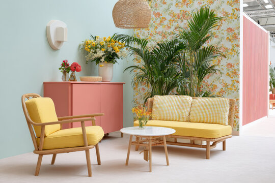 resurgence of retro styles in interior design for  highlights timeless beauty of past influences