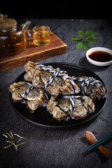Fresh Yangcheng Lake Hairy Crabs with Tea and Soy Sauce - Traditional Chinese Seafood Cuisine Ingredients