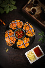 Yangcheng Lake Hairy Crabs with Traditional Chinese Tea Service and Dipping Sauce