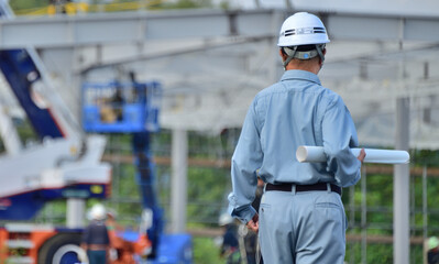 工事工程を管理する現場監督