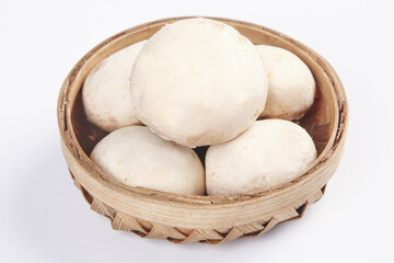 Fresh White Baby Mushrooms in Wicker Basket - Delicious Vegan Portobello Ingredients