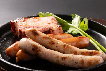 ベーコン　ウィンナー　鉄板焼き