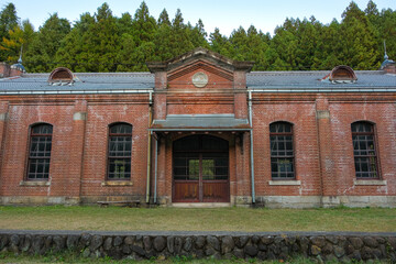 群馬県安中市 夕暮れのアプトの道、丸山信号場（旧丸山変電所）
