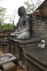 Obraz premium buddha statue in sri lanka 