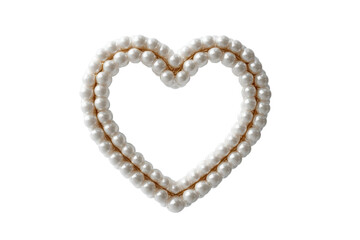 Obraz premium Elegant heart-shaped pearl necklace on black background, cut out