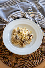 Homemade risotto recipe with mushrooms:
