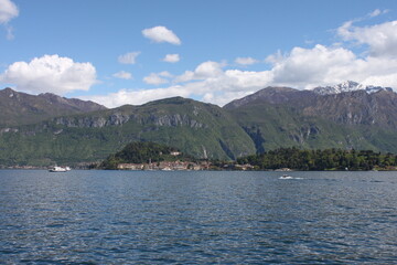 Obraz premium lake and mountains