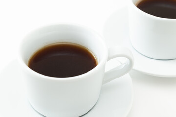 コーヒーカップに入ったコーヒー　白バック