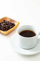 コーヒーとコーヒー豆　白バック