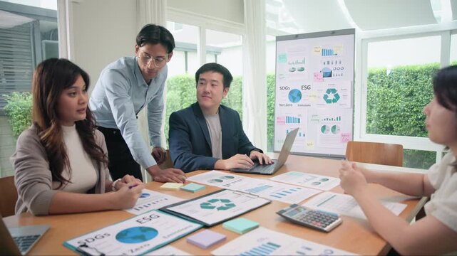 Future Growth Net zero waste ESG office SDGs happy work project social risk plan idea. Diverse Group asia people go green stock market data class advice talking report asian startup workshop training.