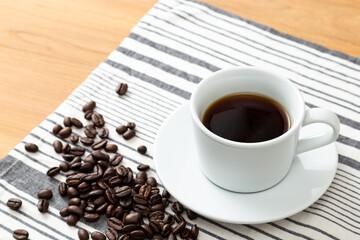 コーヒー豆とコーヒー