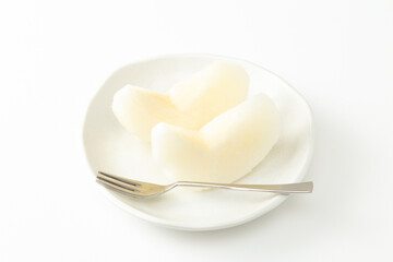 カットした梨　白バック