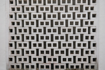 Geometric concrete block wall design
