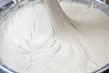 料理の下準備。生地作り