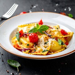 Pasta dish with tomato sauce (1)
