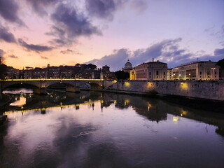 Naklejka premium River City Sunset with Bridge Reflections